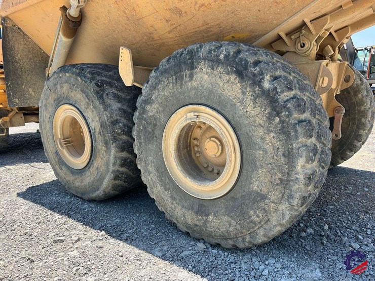 2010-volvo-a40e-image-9