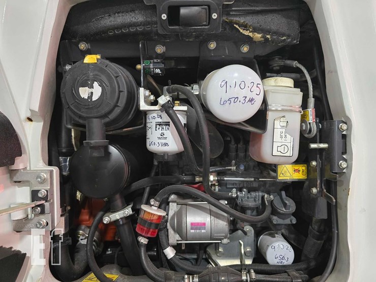 2022-bobcat-e20-image-25