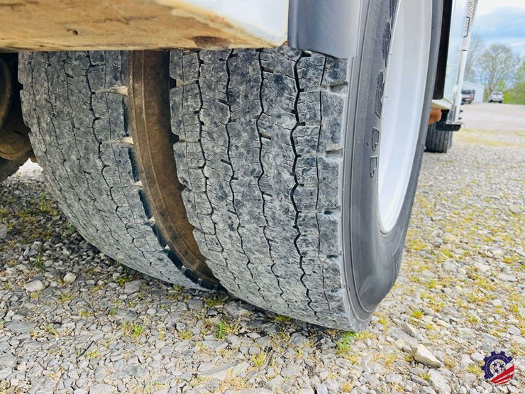 2015-international-durastar-4300-image-85