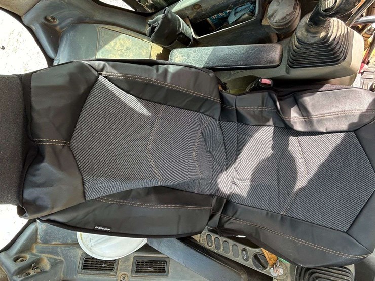 2009-komatsu-pc88mr-8-image-88