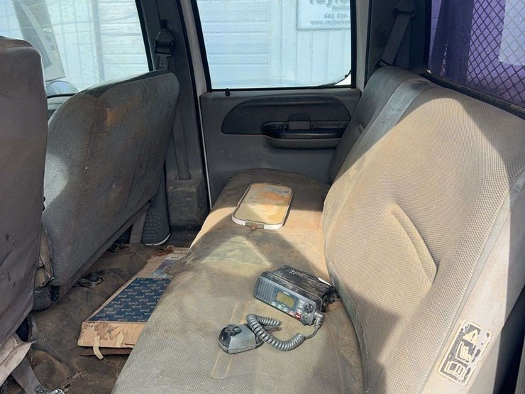 2002-ford-f650-image-17