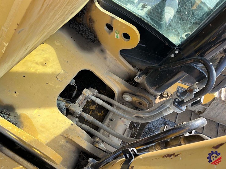 2010-caterpillar-345dl-image-53