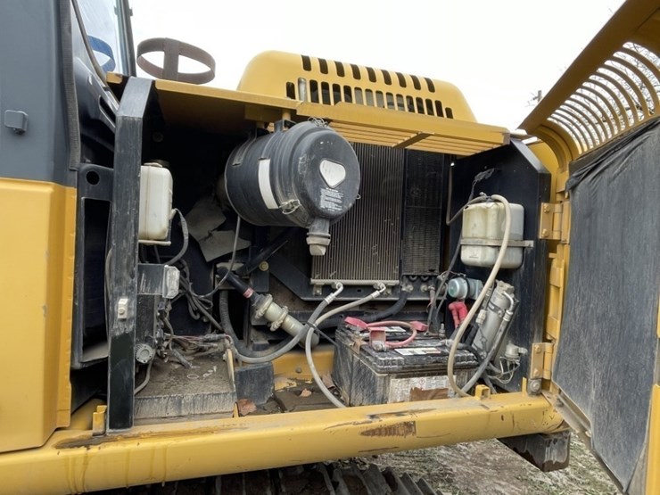 2007-deere-160c-lc-image-26