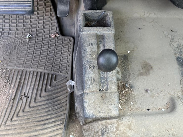 2012-gmc-sierra-2500-image-17