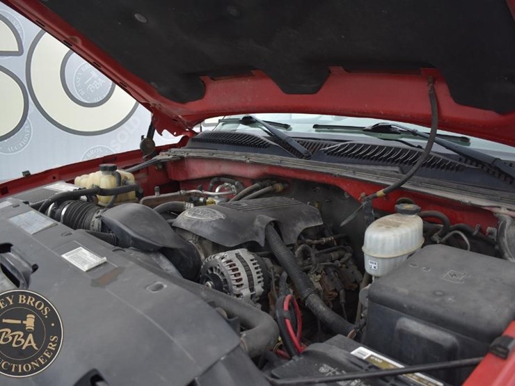 2003-chevrolet-3500-image-34