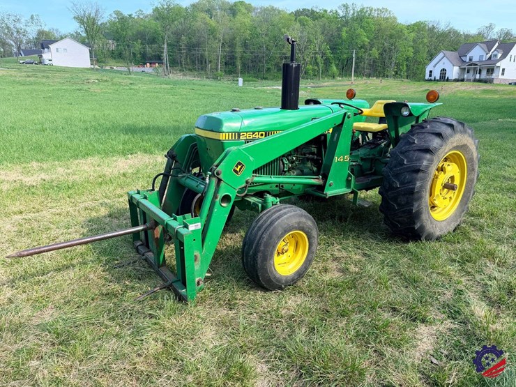john-deere-2640-image-1