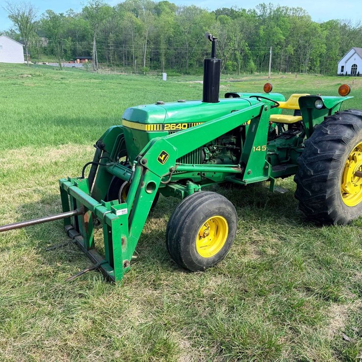 JOHN DEERE 2640