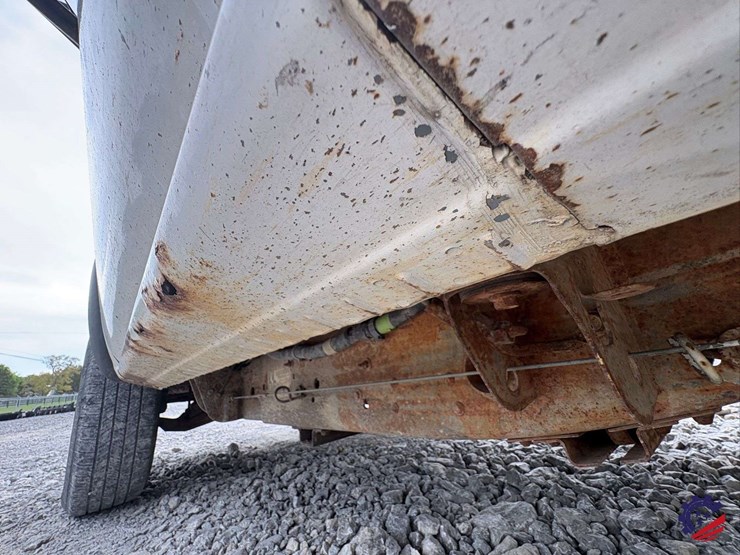 2005-chevrolet-silverado-2500hd-image-25