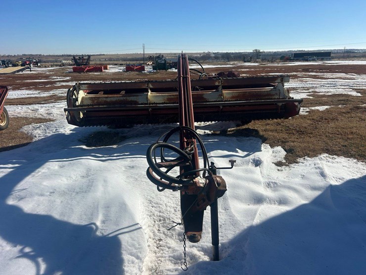 hesston-1014-image-2