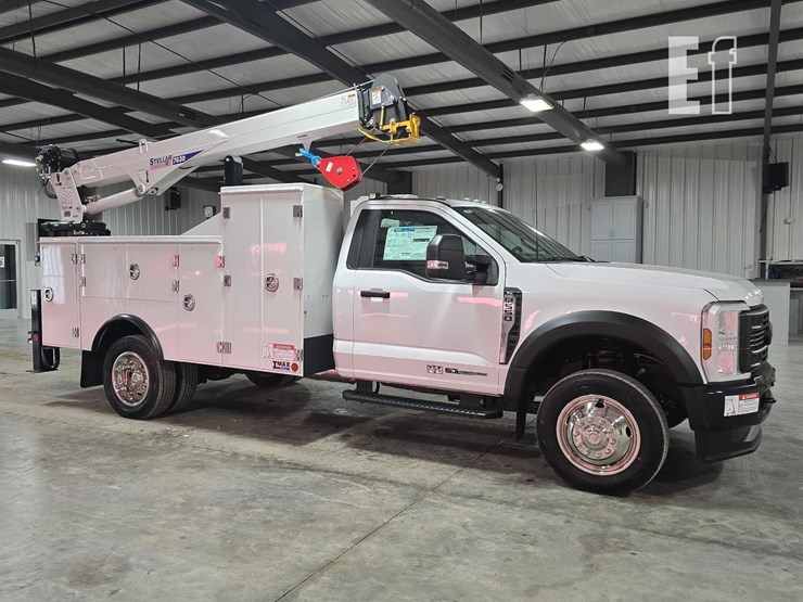 2024-ford-f550-sd-image-2
