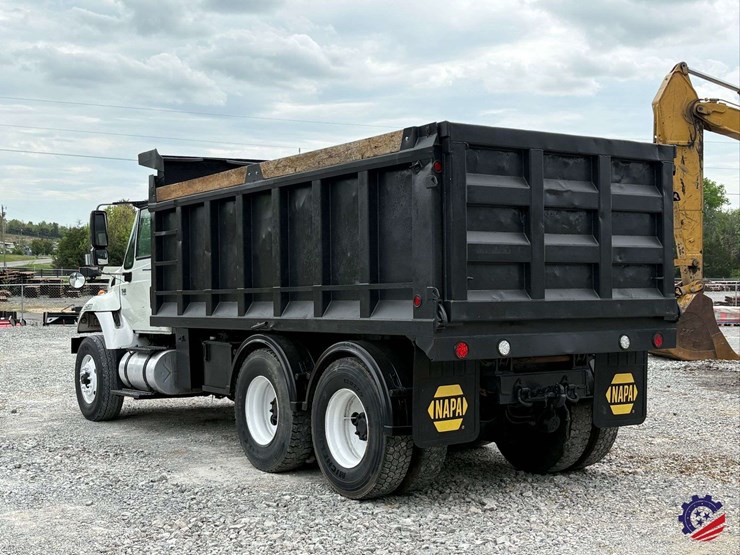 2007-international-sf525-t/a-dump-truck-image-32