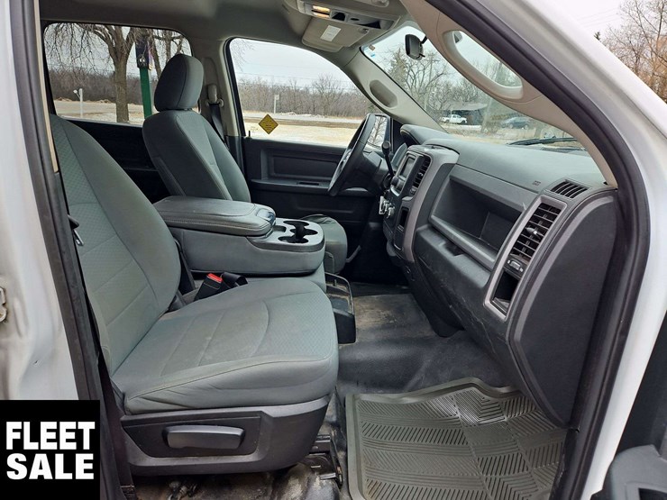 2017-dodge-1500-image-23