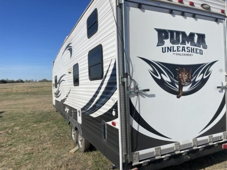 2014-forest-river-26’-puma-toy-hauler-rv-travel-image-12