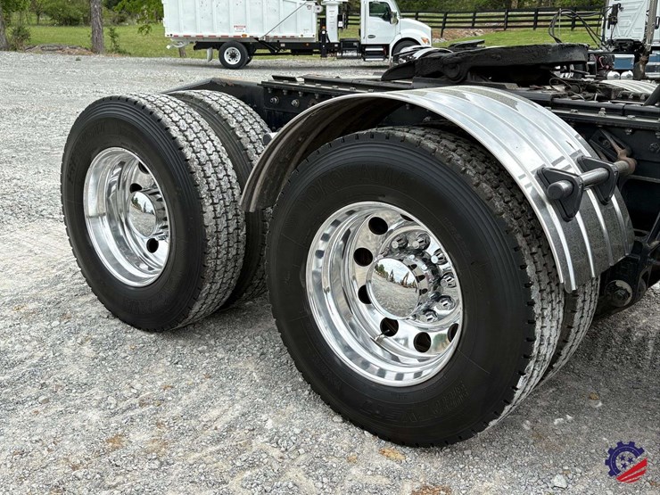 2024-international-hx520-image-12