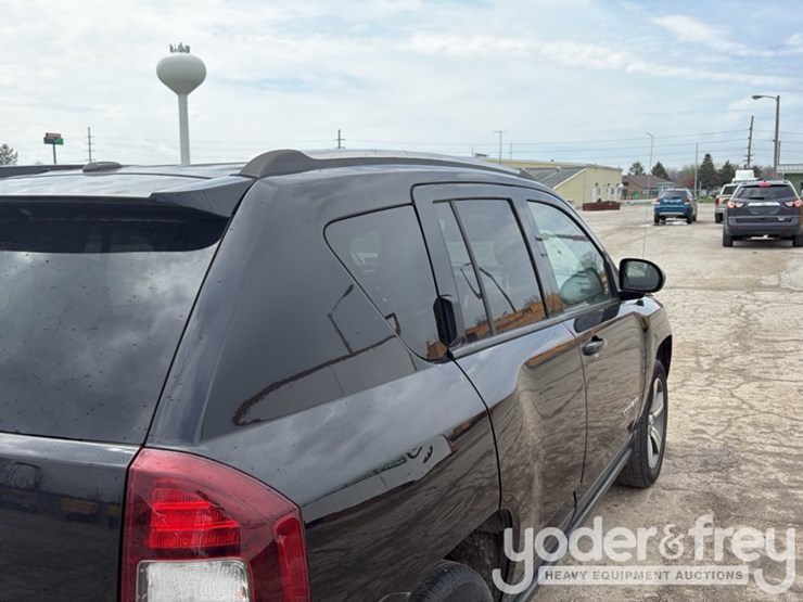 2016-jeep-compass-image-17