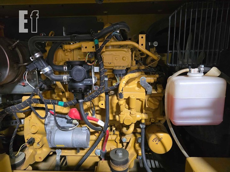 2022-caterpillar-307.5-image-30