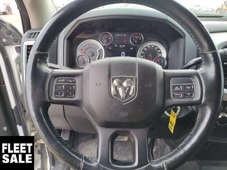 2016-dodge-2500-image-19