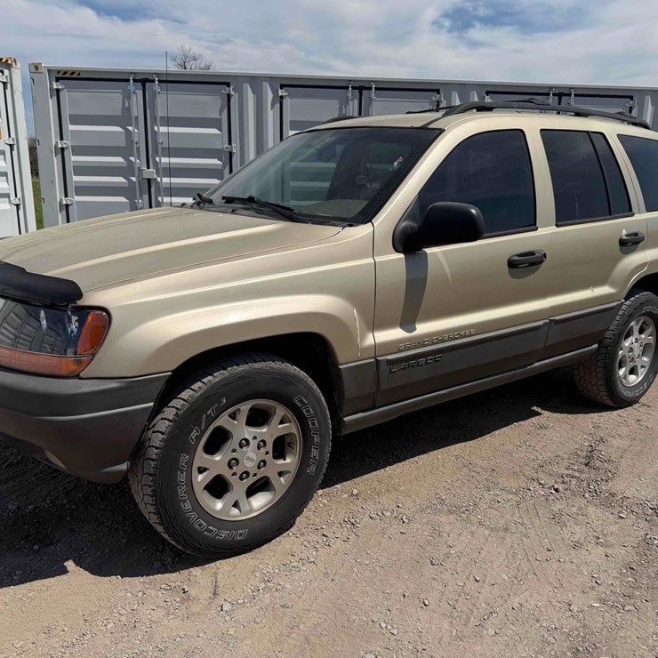 2001 JEEP GRAND CHEROKEE LAREDO