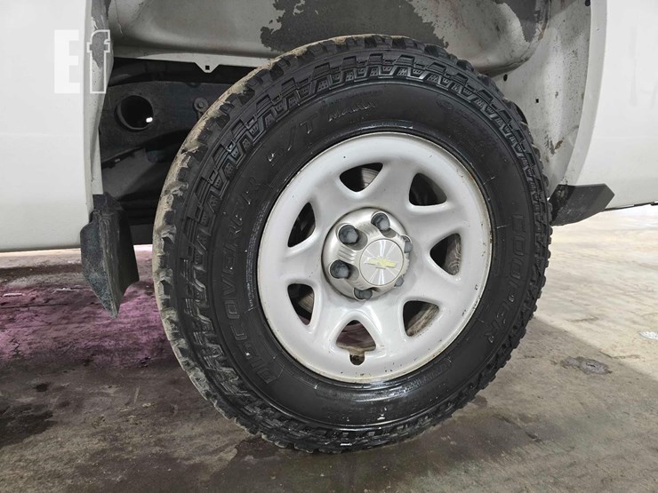 2015-chevrolet-silverado-1500-image-21