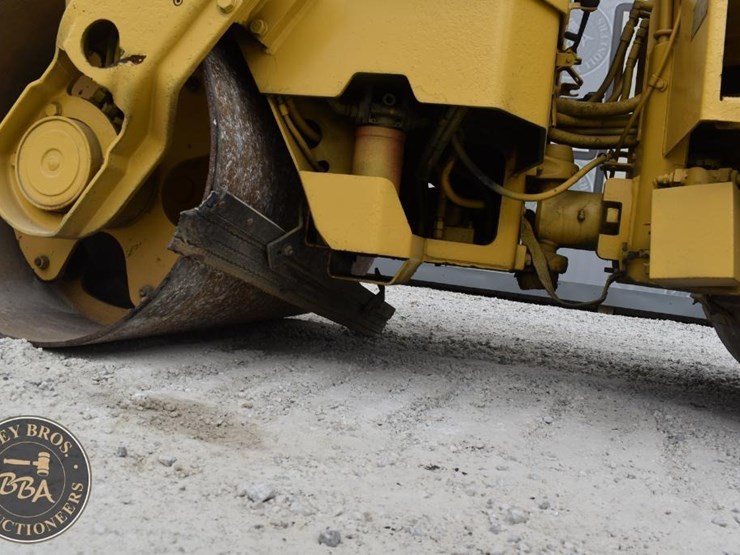 1999-caterpillar-cb-224c-image-13