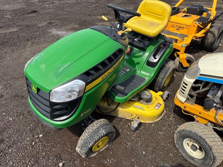 john-deere-la-image-3