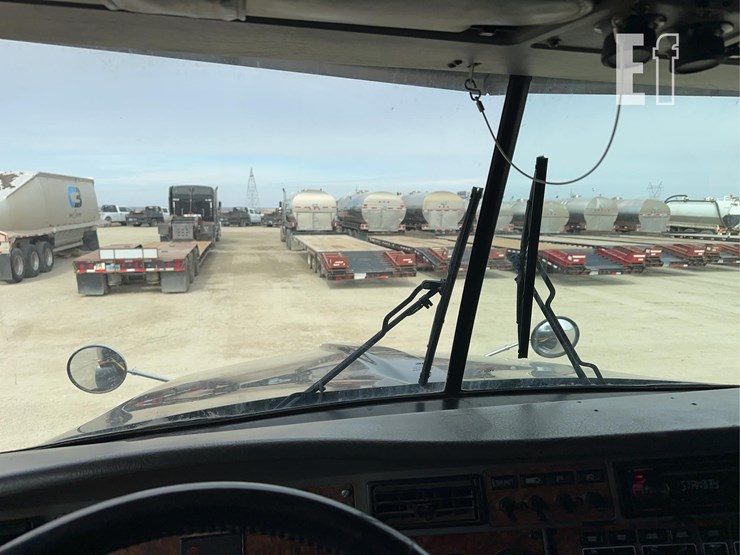 2005-kenworth-t800-image-70