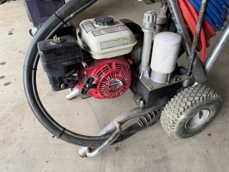 speeflow-powrtwin-4900-airless-paint-sprayer-image-3