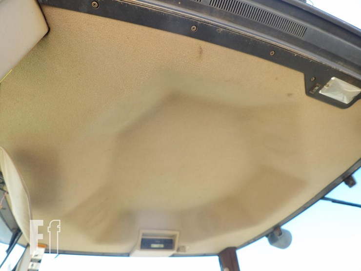 john-deere-8120-image-23