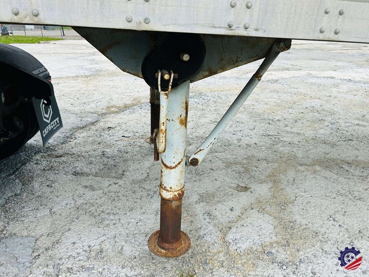 fruehauf-28ft-image-12