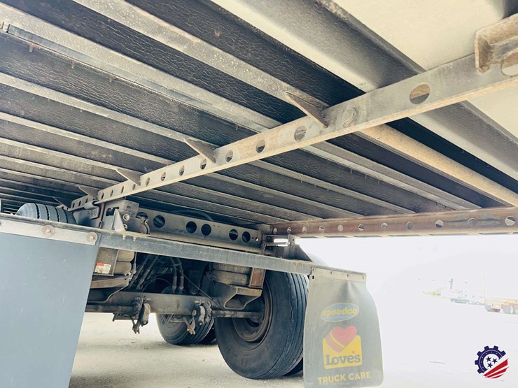 2015-vanguard-53-ft-image-20