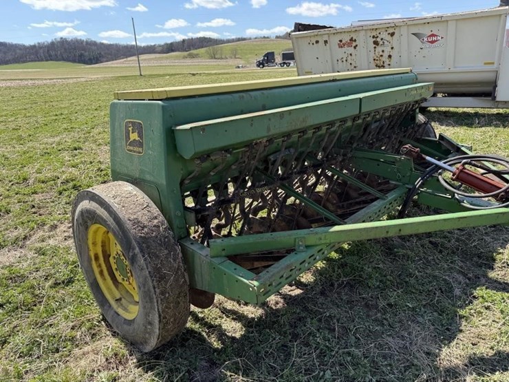 john-deere-8200-image-3