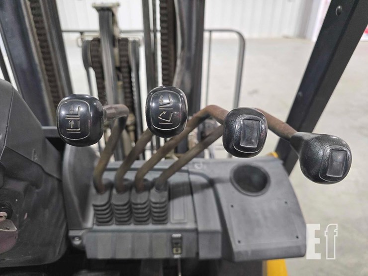 2019-caterpillar-gp25n-image-19