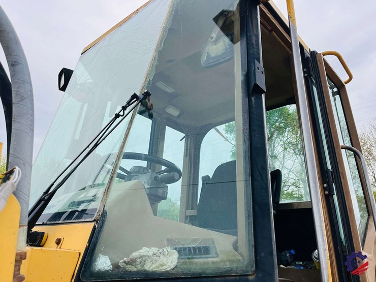 1995-caterpillar-it28f-image-47