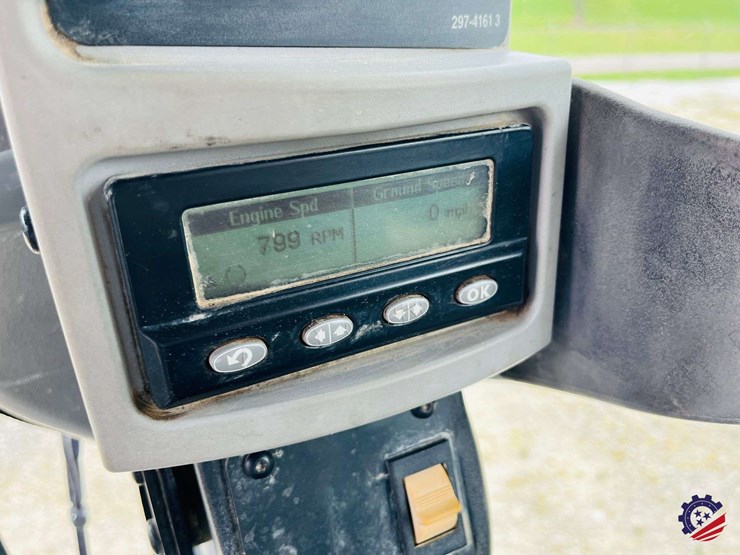 2010-caterpillar-120m-image-129