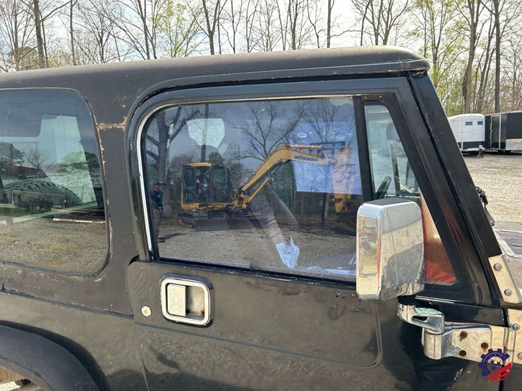 1994-jeep-wrangler-image-50