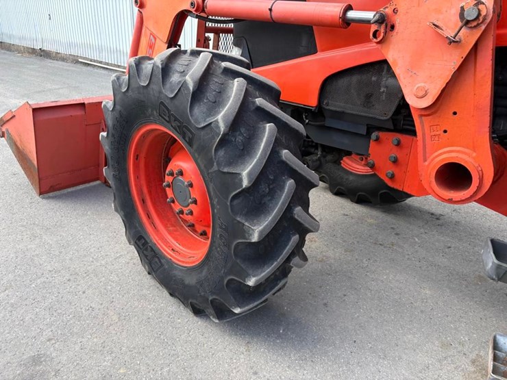 kubota-m126x-image-18
