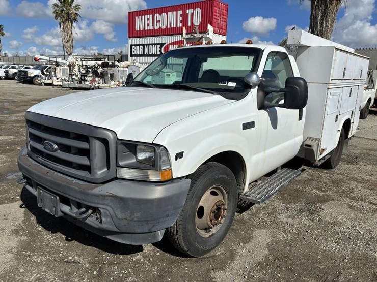 2004-ford-f350-image-1