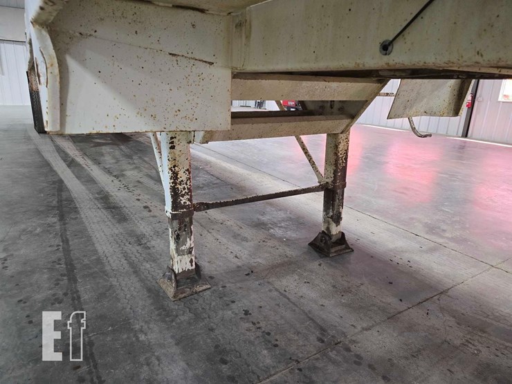 dragon-products-&-industries-vacuum-tank-trailer-image-12