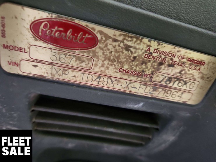 2015-peterbilt-367-image-9