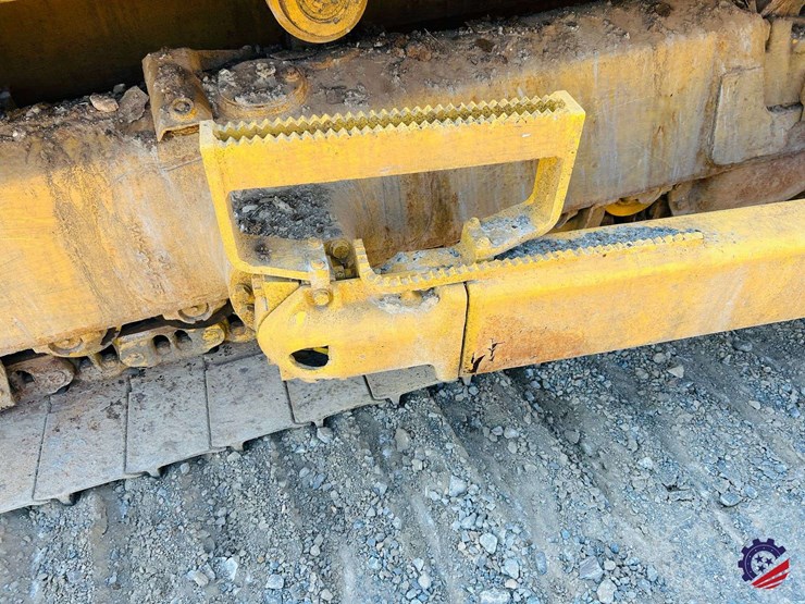 2022-komatsu-d65px-18-image-31