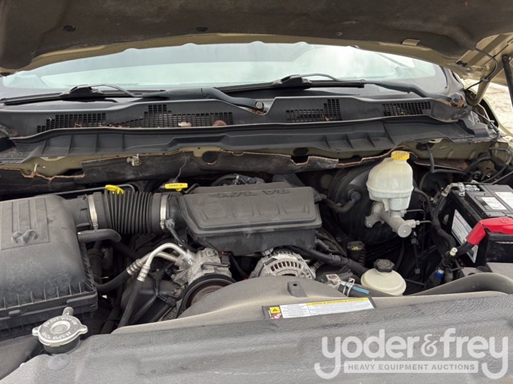 2011-dodge-ram-1500-image-40