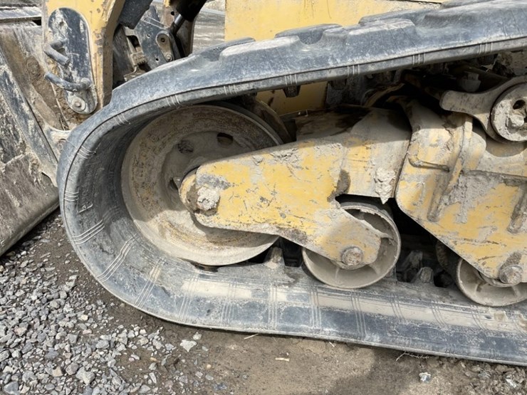 2012-caterpillar-279c2-image-10