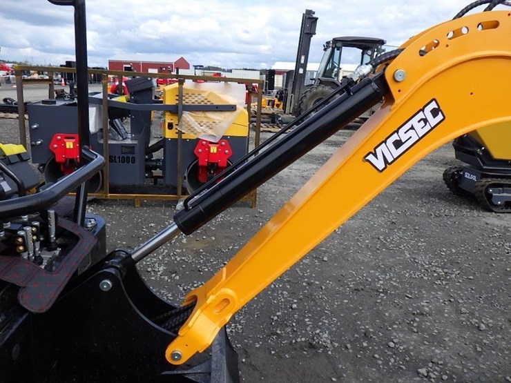 2026-vicsec-20-hydraulic-excavator-image-11