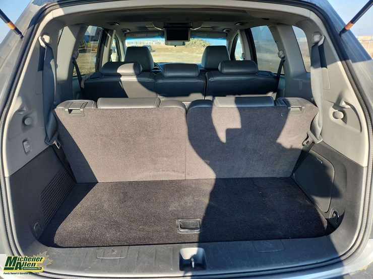 2011-subaru-tribeca-image-24