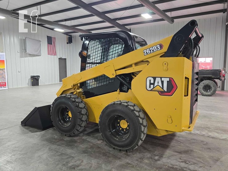 2022-caterpillar-262d3-image-4