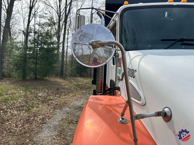 2005-kenworth-t300-image-24