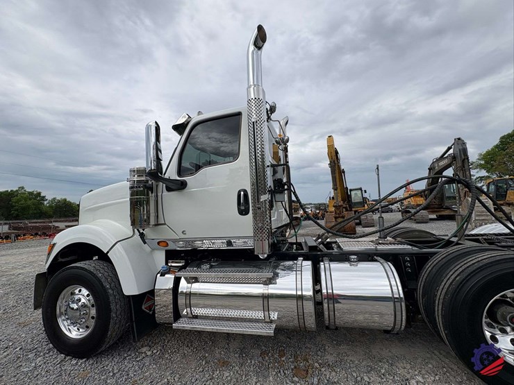 2024-international-hx520-image-24