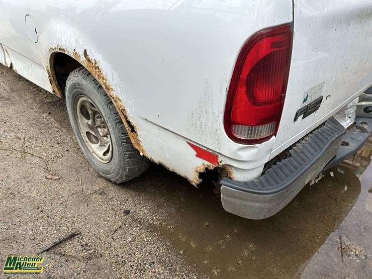 2004-ford-f150-image-17