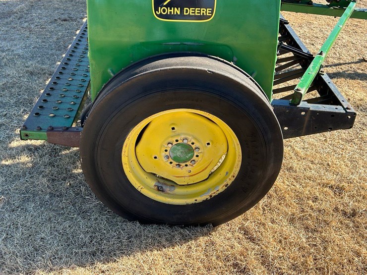 john-deere-450-image-3