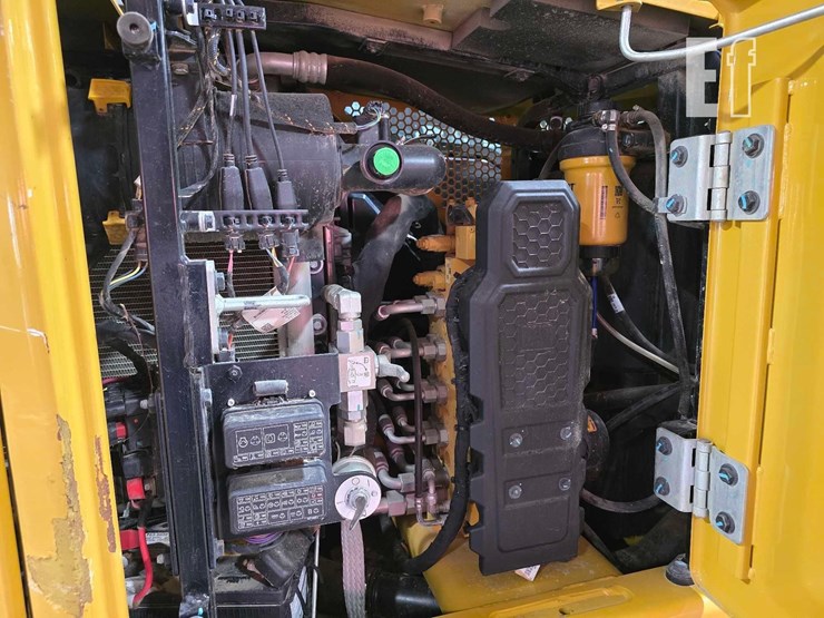 2024-caterpillar-306cr-image-27